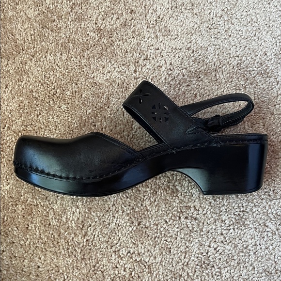 Shoes - Dansko Trista Mary Jane Clogs